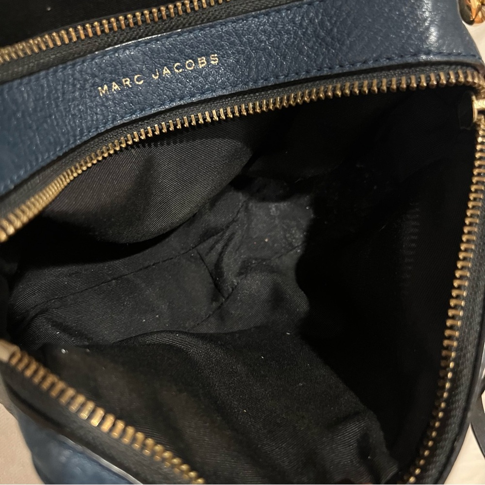 Marc Jacobs Dark Blue Crossbody Bag with Gold Accents - Picture 9 of 12